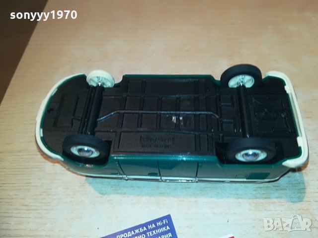 KINSMART 1/24-РЕТРО ВАГЕН-БУС-18Х8Х7СМ, снимка 15 - Колекции - 29235269