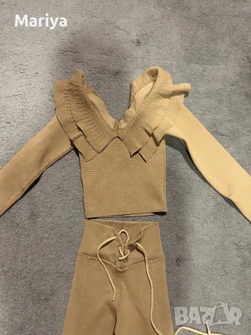 Комплект клин и блуза, снимка 3 - Комплекти - 48489567