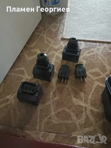 Щепсели и Контакти