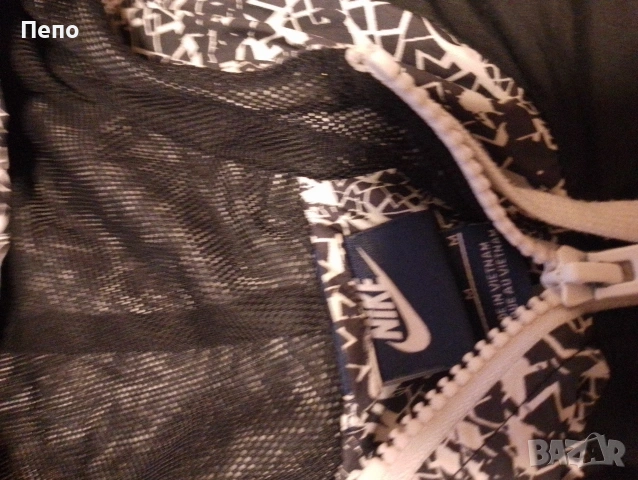 Яке Nike, снимка 2 - Якета - 54322344