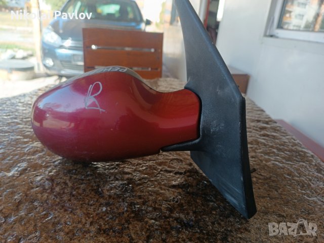 дясно огледало за Рено Меган Сценик , снимка 1