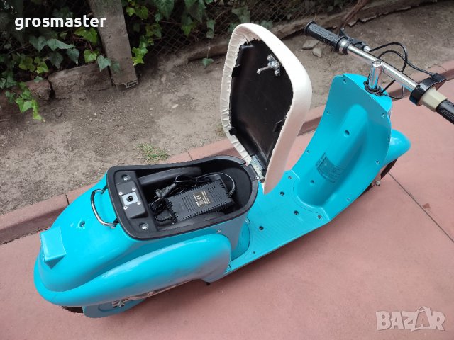 НОВО! Детски електрически скутер тип Vespa, снимка 11 - Други - 38223179