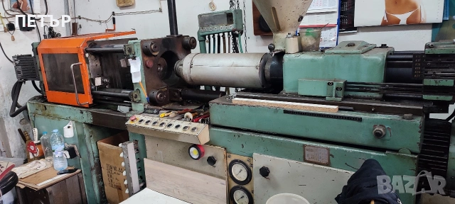 Шприц автомат за пластмаса