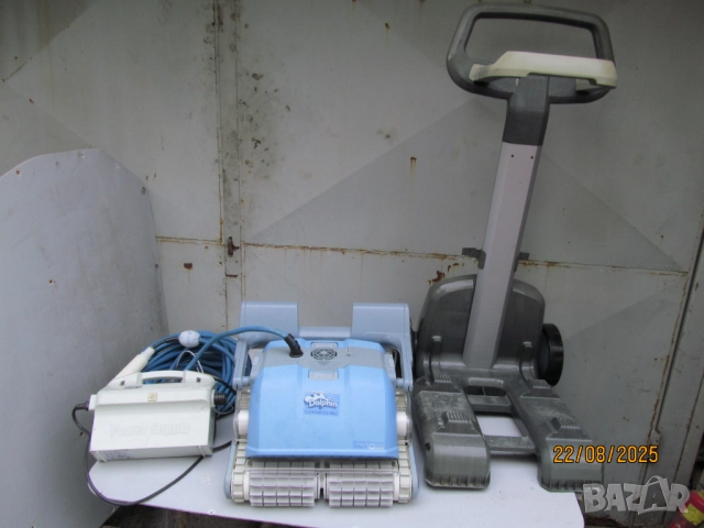 Прахосмукачка робот за басейни Dolphin SUPREME M4 PRO, снимка 3 - Басейни и аксесоари - 51461483