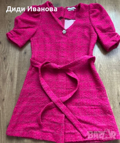 Дамска рокля с къс ръкав