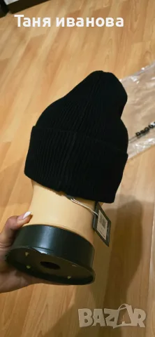 Dsquared2-зимна шапка , снимка 2 - Шапки - 56546497