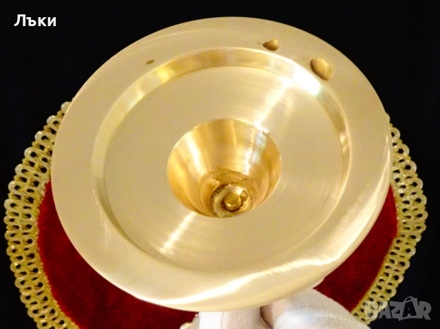 Бронзов свещник с барокова декорация,висок. , снимка 6 - Антикварни и старинни предмети - 51711033