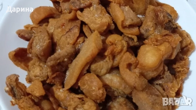 Джумерки, пръжки и свинска мас от домашно отгледано прасе