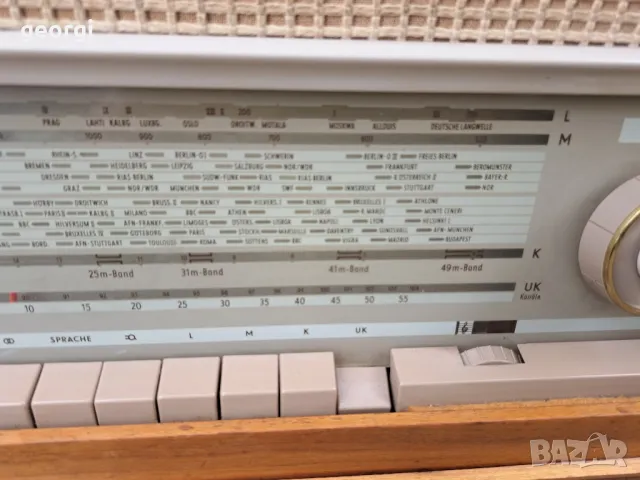 немско лампово радио Saba, снимка 3 - Радиокасетофони, транзистори - 50239713