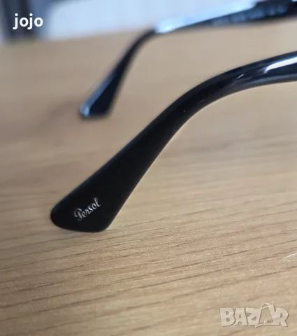 100% Оригинални Persol Polarized, снимка 6 - Слънчеви и диоптрични очила - 55845727
