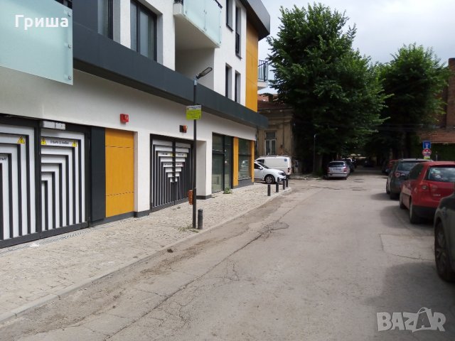 Отдавам под наем паркомясто в ултра-луксозна сграда на центъра на Русе, снимка 3 - Гаражи и паркоместа - 29108047