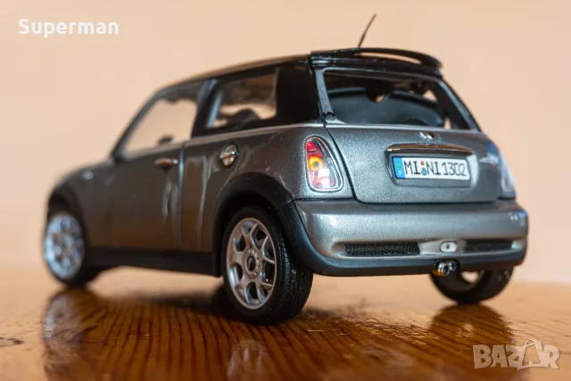 Kyosho 1/18 - Mini Cooper S, снимка 2 - Коли, камиони, мотори, писти - 55976840