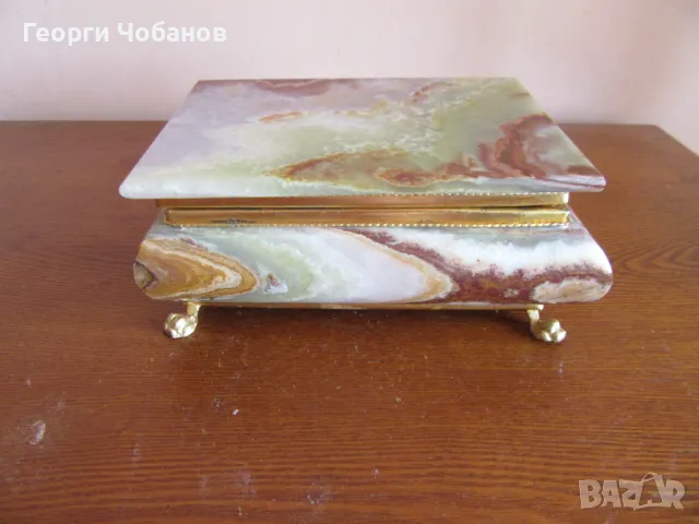 Кутия за бижута от оникс, снимка 1