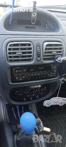 Продавам автомобил Mazda 3 1.4, снимка 2 - Автомобили и джипове - 52970368