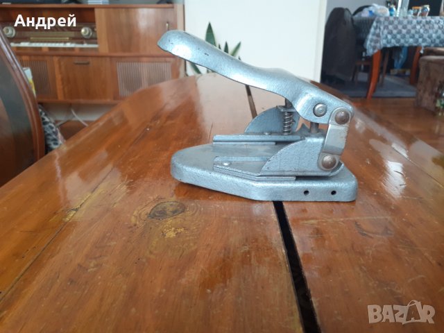 Стар перфоратор #4, снимка 2 - Други ценни предмети - 31639749