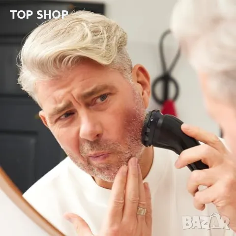 Нова Мъжка електрическа самобръсначка Remington R4 с тример и глава за набола брада, снимка 4 - Електрически самобръсначки - 49239209