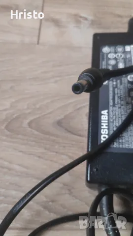 Зарядно за лаптоп - Toshiba PA-1121-28 120W 19V 6.32A, снимка 2 - Кабели и адаптери - 49152183