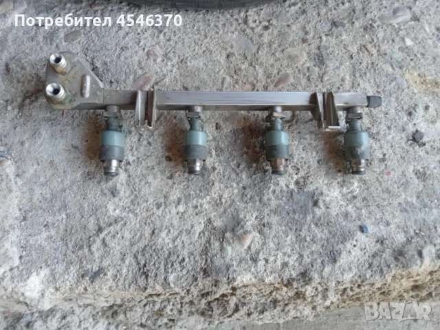 Горивна рейка с дюзи  за Опел Астра г комби 1.6 бензин 101к.с 2001г