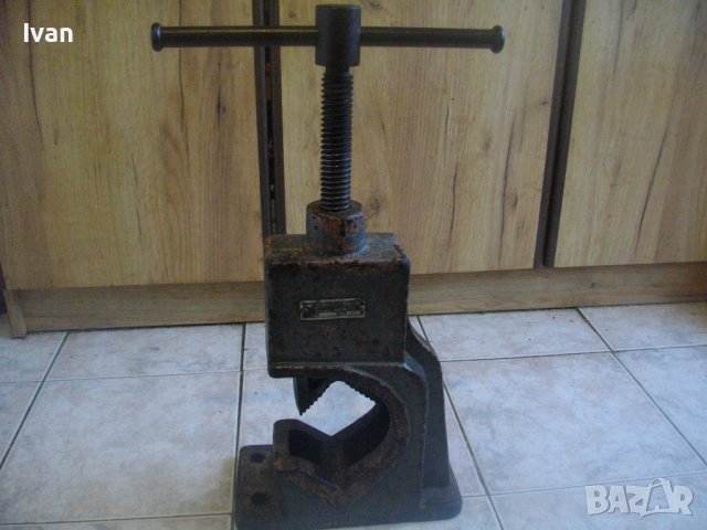 19 кг/4 Цола-Българско Заводско Тръбно Менгеме-Масивно-Професионално/Индустриално/Промишлено-1969 г.