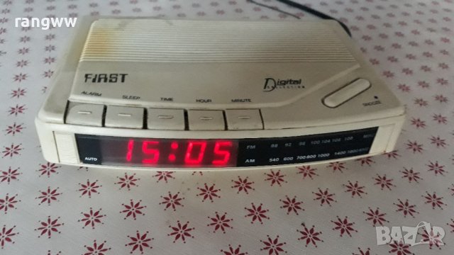 радио с часовник + таймер на будилник  FIRST 
