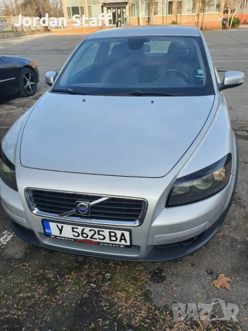 Продавам Volvo C30 1.6 109 к.с дизел