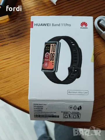 Продавам Huawei Band 11 pro