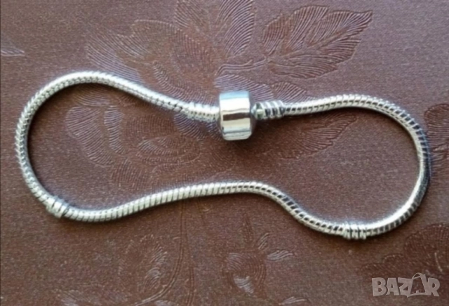 Нова фешън гривна от неръждаема стомана 10 лв.