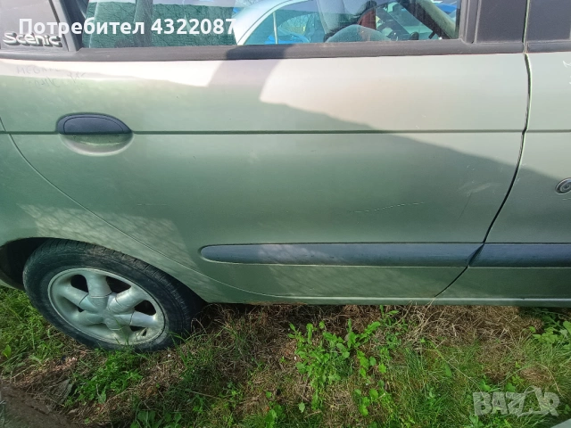 Врати / Врата за Renault Megane 1.6I 16V 107К.С 1999г., снимка 4 - Части - 54230358