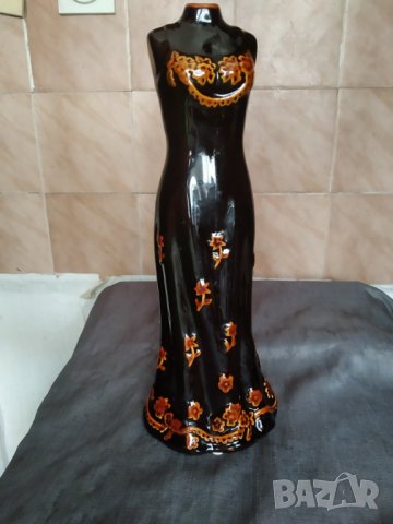 керамична бутилка-женско тяло, снимка 1 - Други ценни предмети - 33930483