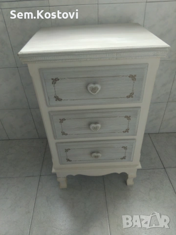 Винтидж дървено шкашфче , снимка 3 - Шкафове - 54291200