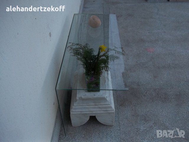 Декоративна стъклена конзола поставка етажерка, снимка 5 - Декорация за дома - 30945042