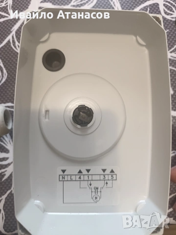 Електрическа задвижка Danfoss AMV 20 (082G3007), снимка 2 - Други машини и части - 54014389