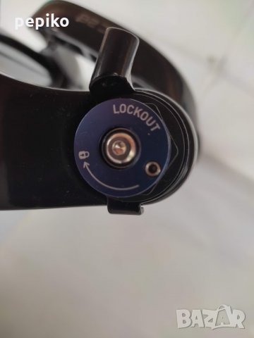 Продавам колела внос от Германия алуминиева вилка 29 цола ROCK SHOX ХС 28 диск, снимка 12 - Части за велосипеди - 33743217
