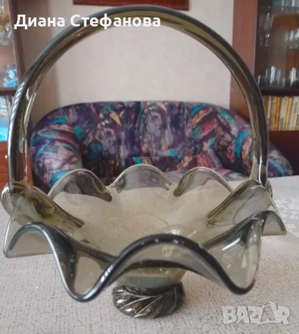 Бонбониера кошничка цветно стъкло