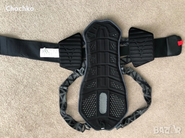 Протектор за гръб за ски и сноуборд Atomic, снимка 3 - Зимни спортове - 53343725