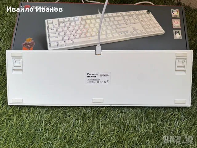Genesis Thor 404 White механична клавиатура - Outemu Peach Silent, снимка 3 - Клавиатури и мишки - 56154584