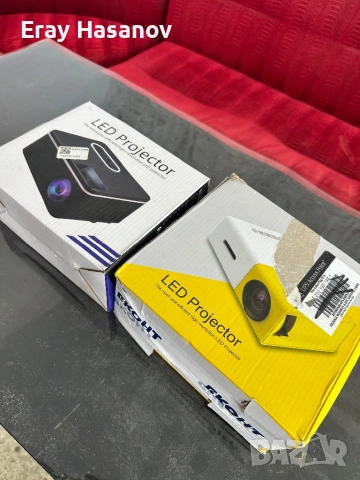 2 БРОЯ ПРОЖЕКТОРИ 30€, снимка 2 - Друга електроника - 54283100