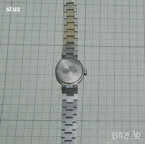 Дамски часовник Чайка, снимка 7 - Дамски - 47479038