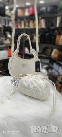 чанти prada, снимка 5 - Чанти - 51458847