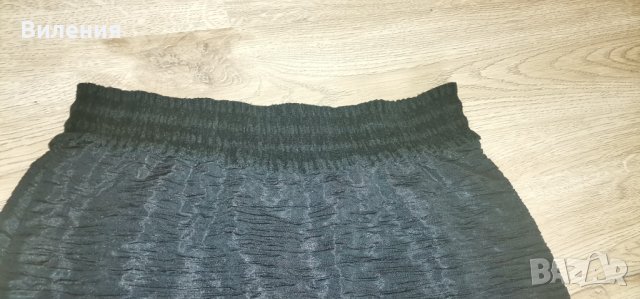 Елегантна черна пола С/М размер , снимка 6 - Поли - 36876971