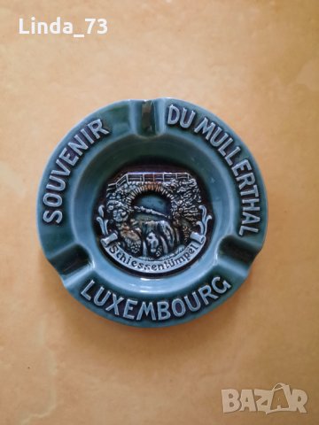 Керамичен пепелник,водопада - "Schiessentümpel" в Люксембург,цвят-масл.зелен. Внос Германия., снимка 1