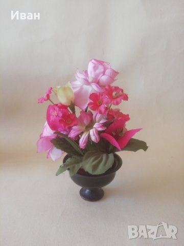 Изкуствени цветя в саксия, 18 см - само по телефон!, снимка 1 - Изкуствени цветя - 36701056