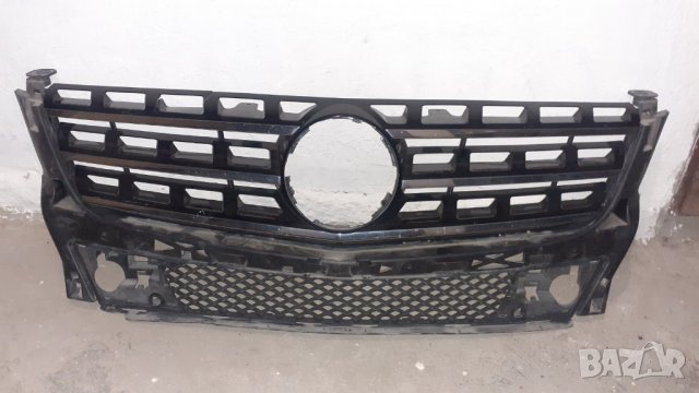 Решетка пред радиатора  за MERCEDES ML w166 (11-15г.) горна и средна, снимка 2 - Аксесоари и консумативи - 38428839