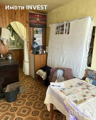 Тухлена къща с голям двор и кладенец – кв. Въбел, снимка 4 - Къщи - 53190974