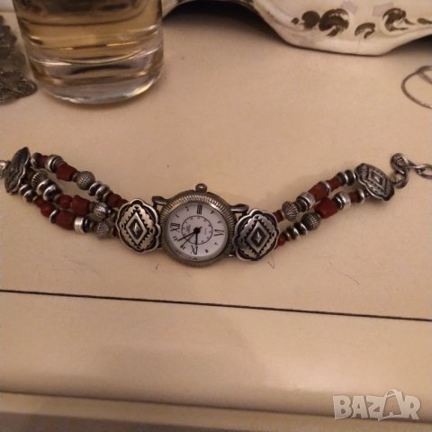 Сребърен часовник ,с естествен корал , снимка 5 - Дамски - 37452460