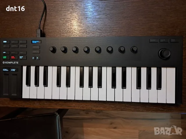 Миди клавиатура Komplete Kontrol M32