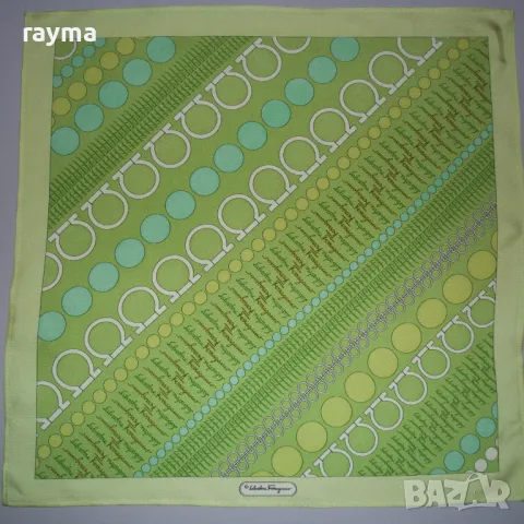 Шал Salvatore Ferragamo естествена коприна принт Gancini, снимка 5 - Шалове - 48992090