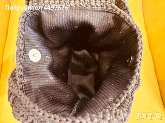 Ръчно изплетена дамска чанта с кръгло дъно и хастар, снимка 2 - Чанти - 54205317