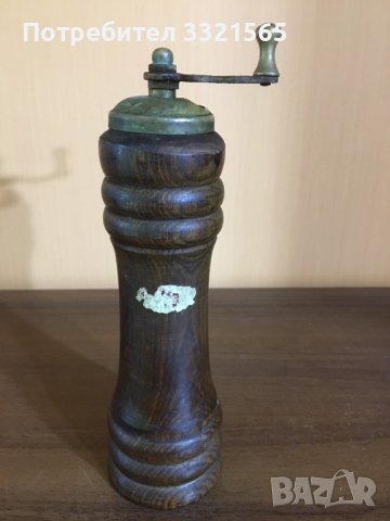 Дървена мелничка за подправки, снимка 2 - Антикварни и старинни предмети - 39721424