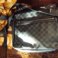 Оригинална Мъжка чанта Louis Vuitton, снимка 1 - Чанти - 38320651